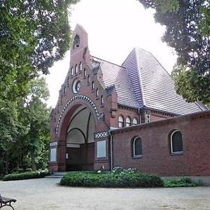 Friedhof Luisenkirchhof 3 - Außen