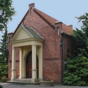 Friedhof Britz 2 - Außen